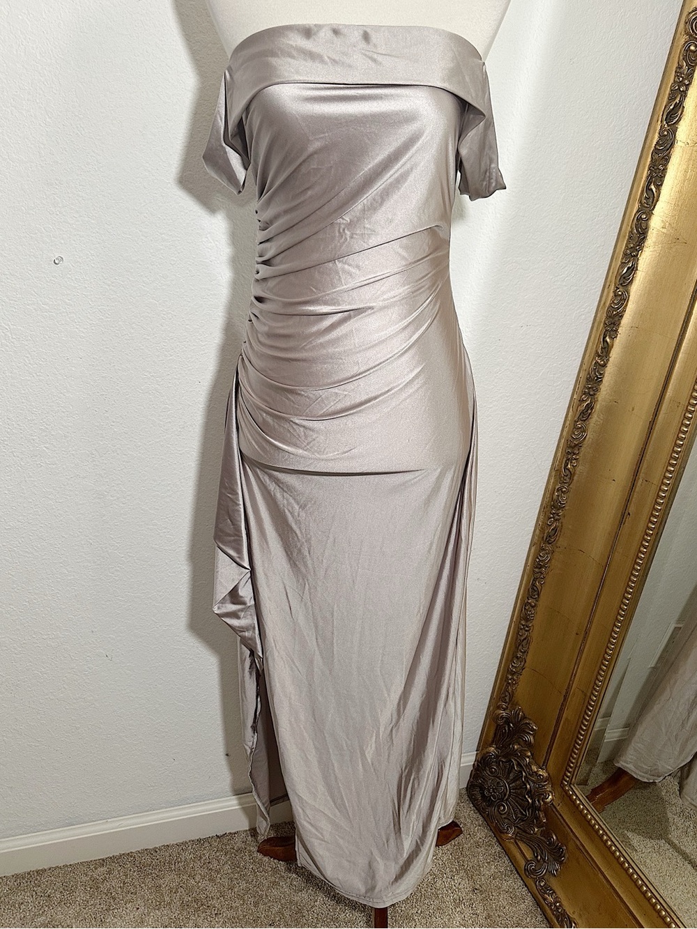 NWT Caracilia Amazon Satin Off Shoulder Column Side Slit Formal Dress Size Small